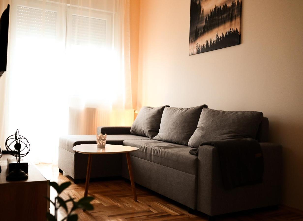 Lena Apartman Subotica Eksteriør billede